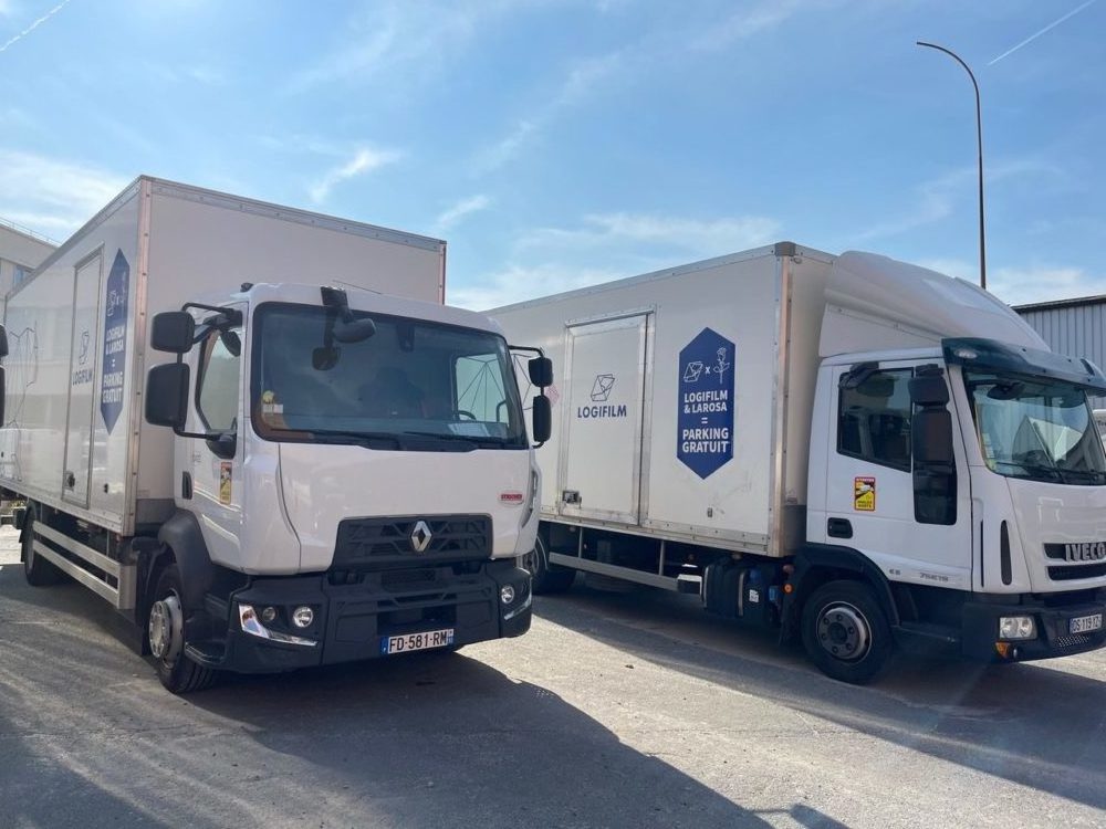 Chargeur de batterie voiture / camion I Location pour Tournage Cinéma I  Paris & France